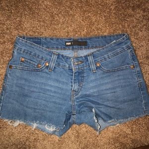 Levi’s shorts
